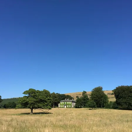 Longlands Huntsmans 公寓 *